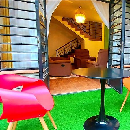 Silent Sky Homestay Near Jkia Airport & Sgr Ναϊρόμπι Εξωτερικό φωτογραφία